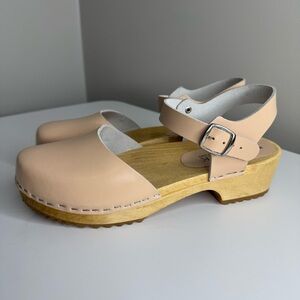 NEW Bjork Tan Leather Mary Jane Swedish Wooden Clogs Size 39 Nude